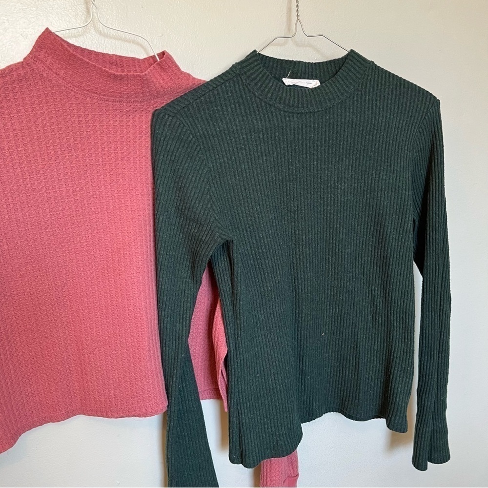 Set of 2 Double Zero Long Sleeve Lightweight Shirts. Pink Green. Small
